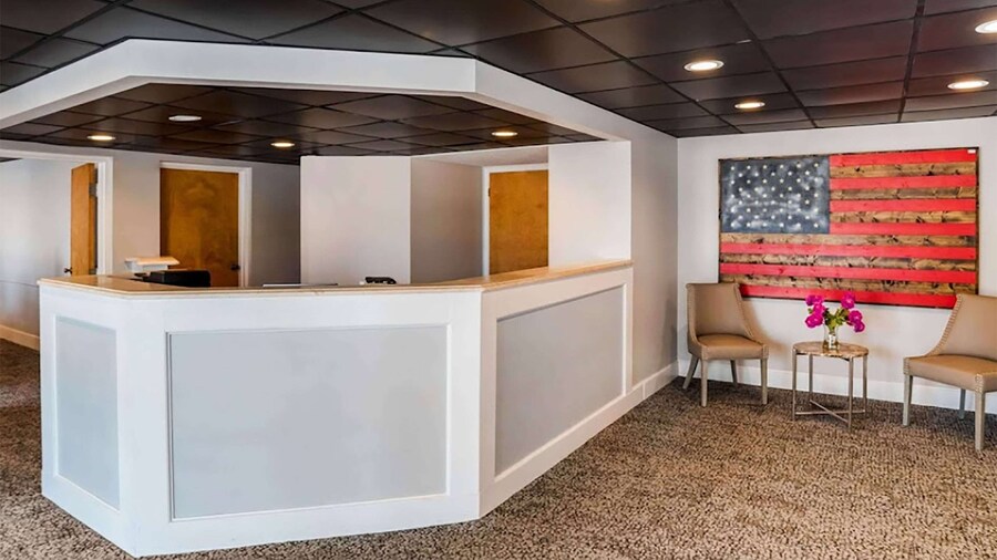 Super 8 by Wyndham Daleville/Fort Novosel