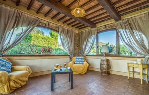 Fireplace - 6 bedroom nice home in Montaione (FI) (Montaione (FI))