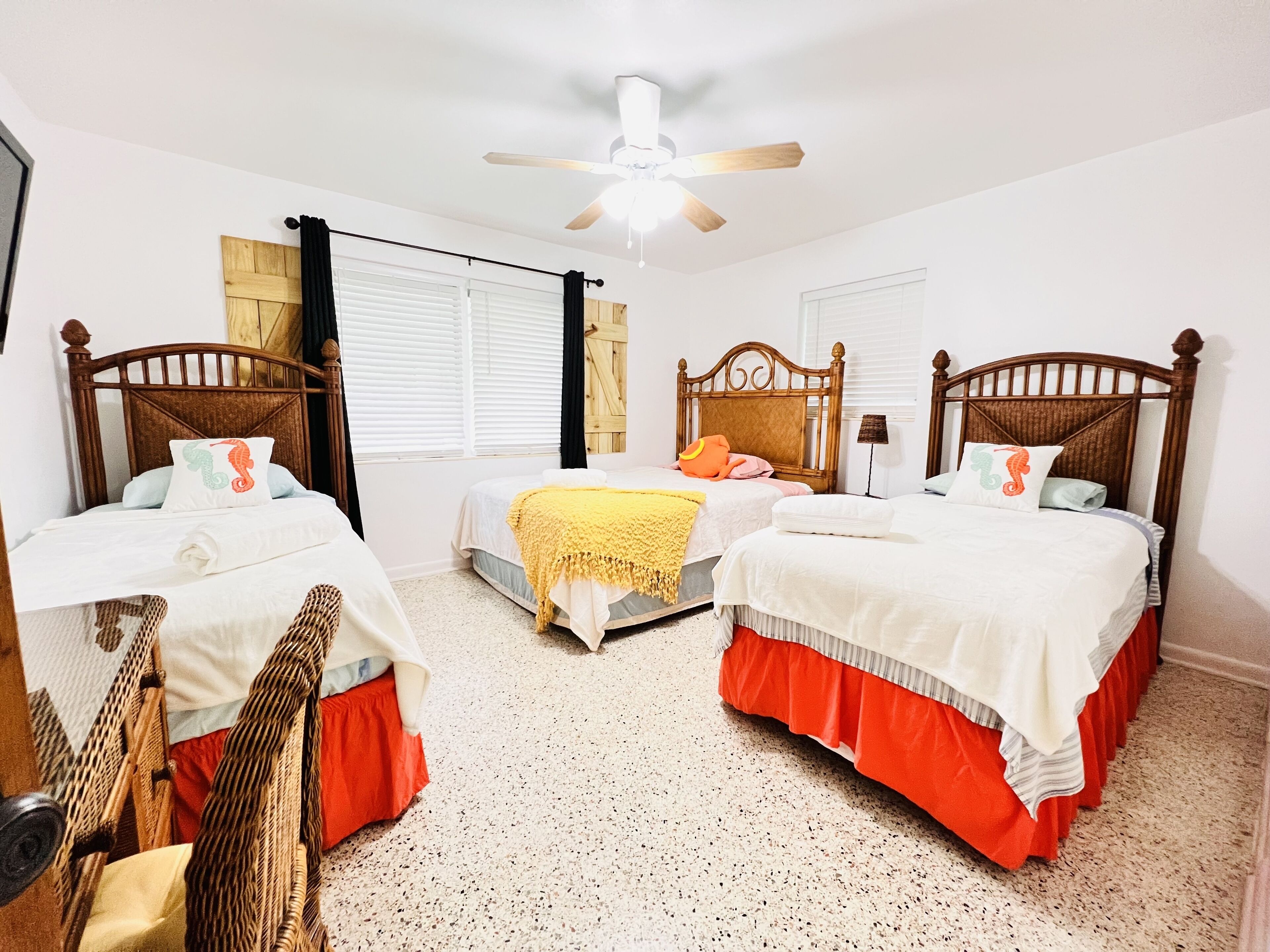 2 quartos, ferros/tábuas de passar roupa, Wi-Fi de cortesia