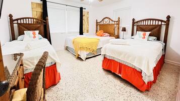 2 quartos, ferros/tábuas de passar roupa, Wi-Fi de cortesia