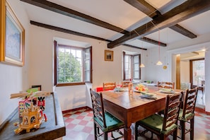 Dining - Casa Dell'Antonio, Aranno, Switzerland (Aranno)