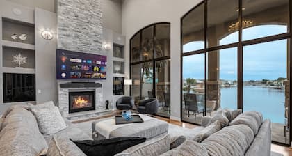 The Estate- Beautiful home with heated pool and pontoon boat.