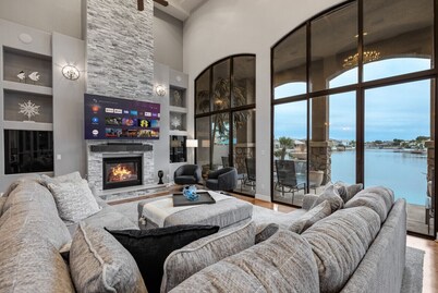 The Estate- Beautiful home with heated pool and pontoon boat.