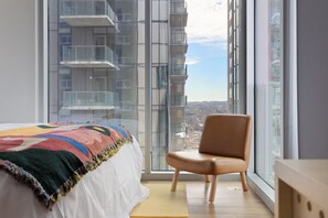 Condo Deluxe | Decoración personalizada, muebles diferentes y wifi gratis