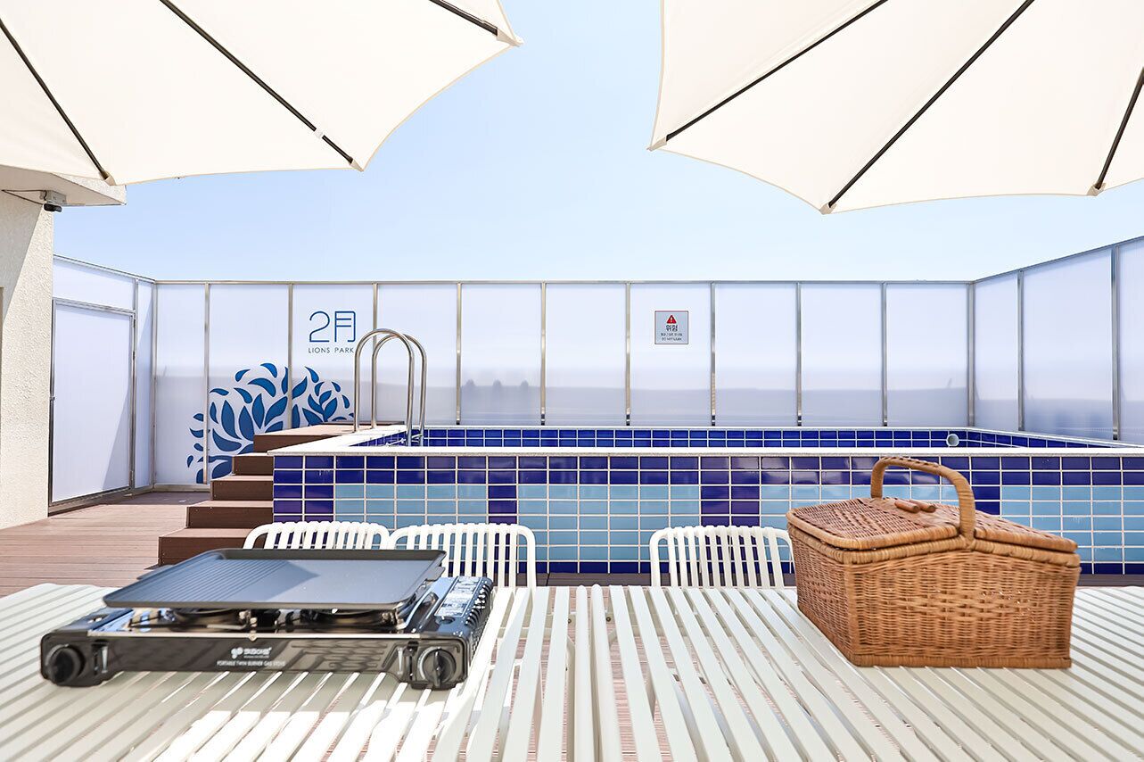 로열 스위트 | 고급 침구, 오리/거위털 이불, 각각 다른 스타일의 인테리어, 각각 다르게 가구 비치