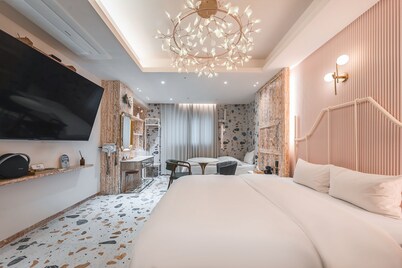 FEBRUARY HOTEL LIONS PARK DAEGU
