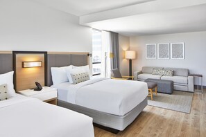 Pillow-top beds, in-room safe, desk, laptop workspace - Springhill Suites By Marriott Jacksonville Beach Oceanfront (Jacksonville Beach)