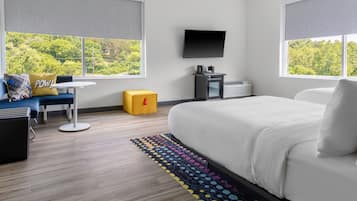Room, 2 Queen Beds | Hypo-allergenic bedding, pillow-top beds, minibar, in-room safe