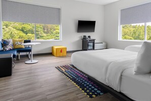 Room, 2 Queen Beds | Hypo-allergenic bedding, pillowtop beds, minibar, in-room safe - Aloft Nashville Airport (Nashville)