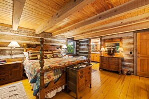 5 bedrooms, iron/ironing board, WiFi, bed sheets - Logs of Luxury Cabin - Golfers Dream (Mars Hill)