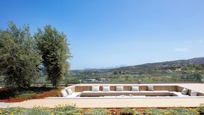 Unclassified image, 2 of 51, button - 100m2 heated pool, absolute privacy and mesmerising views! (Rethymno)