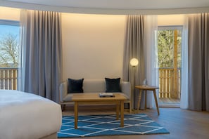 Deluxe Room, 1 King Bed, Non Smoking
