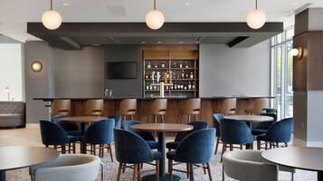 Cocktail bar