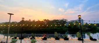 USABAI Riverside Boutique Hotel