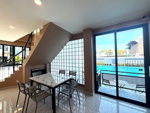 Televisor intel·ligent, Netflix i serveis de streaming 