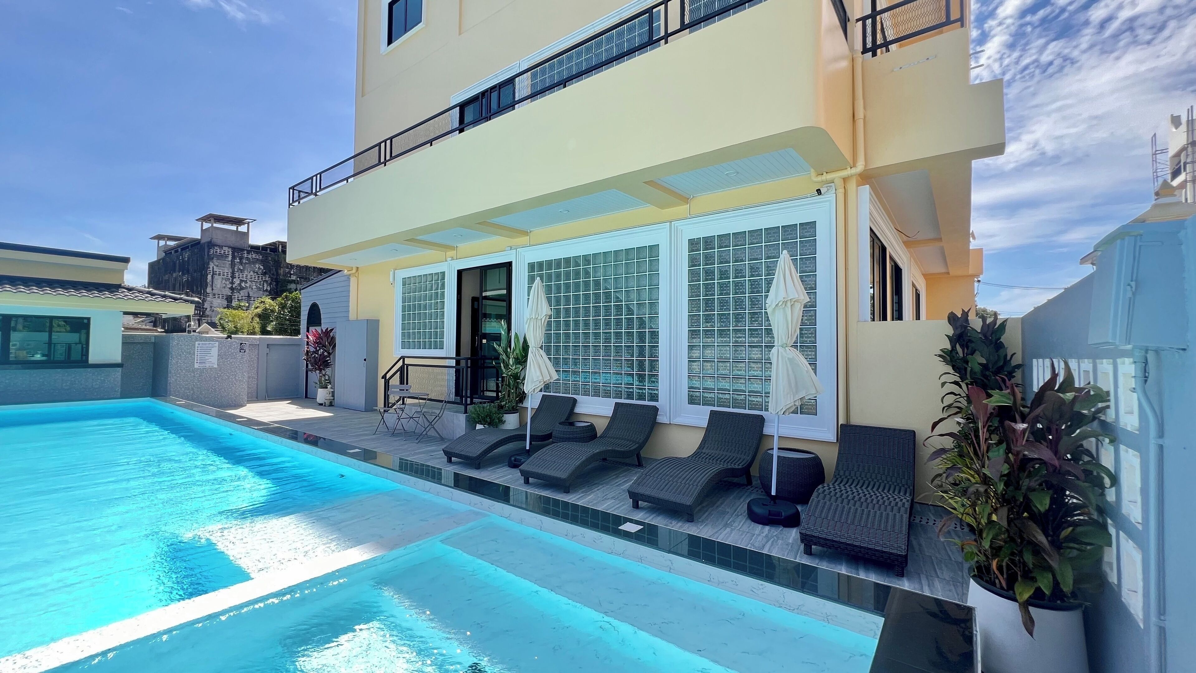 Outdoor pool, pool umbrellas