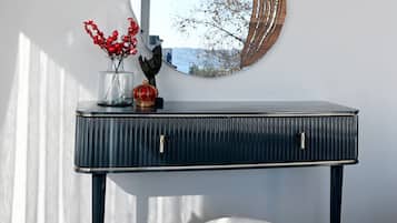 Ropa de cama de alta calidad y artículos del minibar gratis