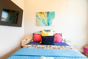 2 Schlafzimmer, Schreibtisch, Bügeleisen/Bügelbrett, WLAN