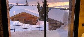 Chalet contemporain et confortable a deux pas des pistes de ski