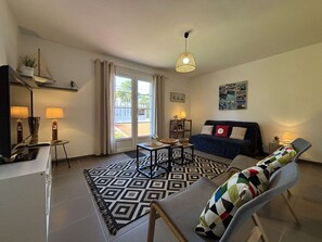 TV - Modern 3-room house near beach - St. George's of Oléron (Saint-Georges-d'Oléron)