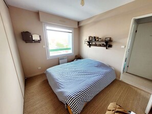 2 bedrooms