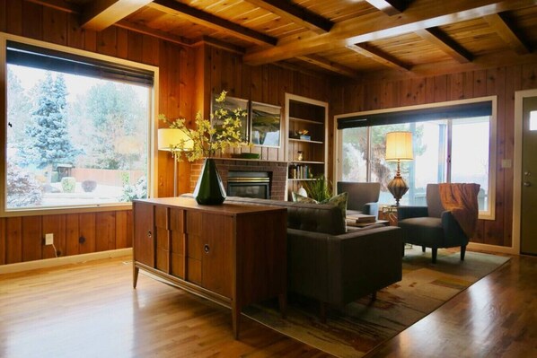 TV, fireplace, foosball