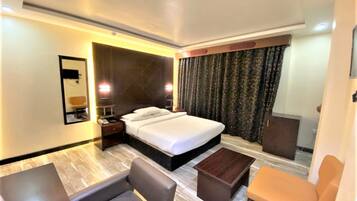 Double Room, Mountain View | Premium bedding, free WiFi, bed sheets