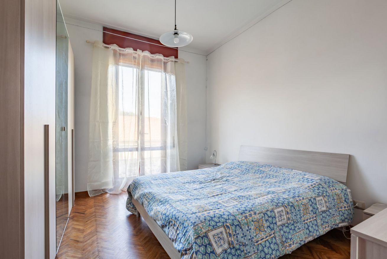3 bedrooms, iron/ironing board, Internet, bed sheets