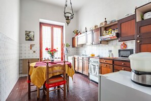 Microwave, oven, stovetop