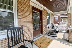 Exterior detail - The Home at South Madison | Cincy! (Cincinnati)