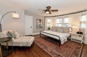 Desk, iron/ironing board, free WiFi, bed sheets - The Home at South Madison | Cincy! (Cincinnati)