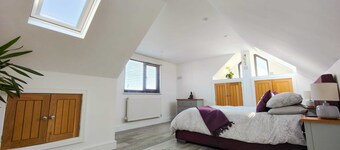 Surfers Lodge, Rest Bay, Porthcawl