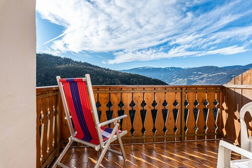 Apartment 'Figisterhof Small' with Mountain View, Shared Terrace and Wi-Fi