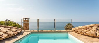 Villa 'Villa Con Infinity Pool' with Sea View, Wi-Fi and Air Conditioning