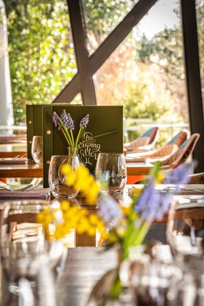 Restaurant - The Weeping Willow Lodges (Bury St Edmunds)