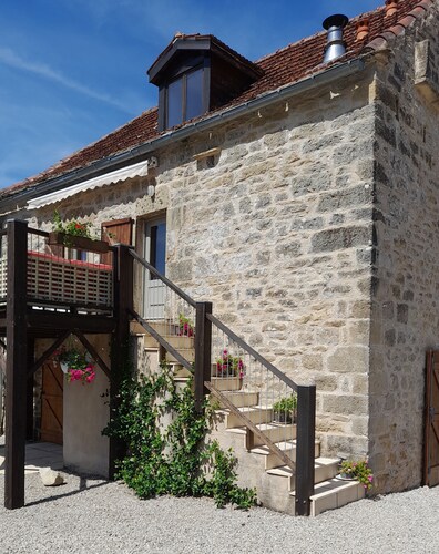 Welcome to La borde, a stunning holiday home with private pool in SW France
