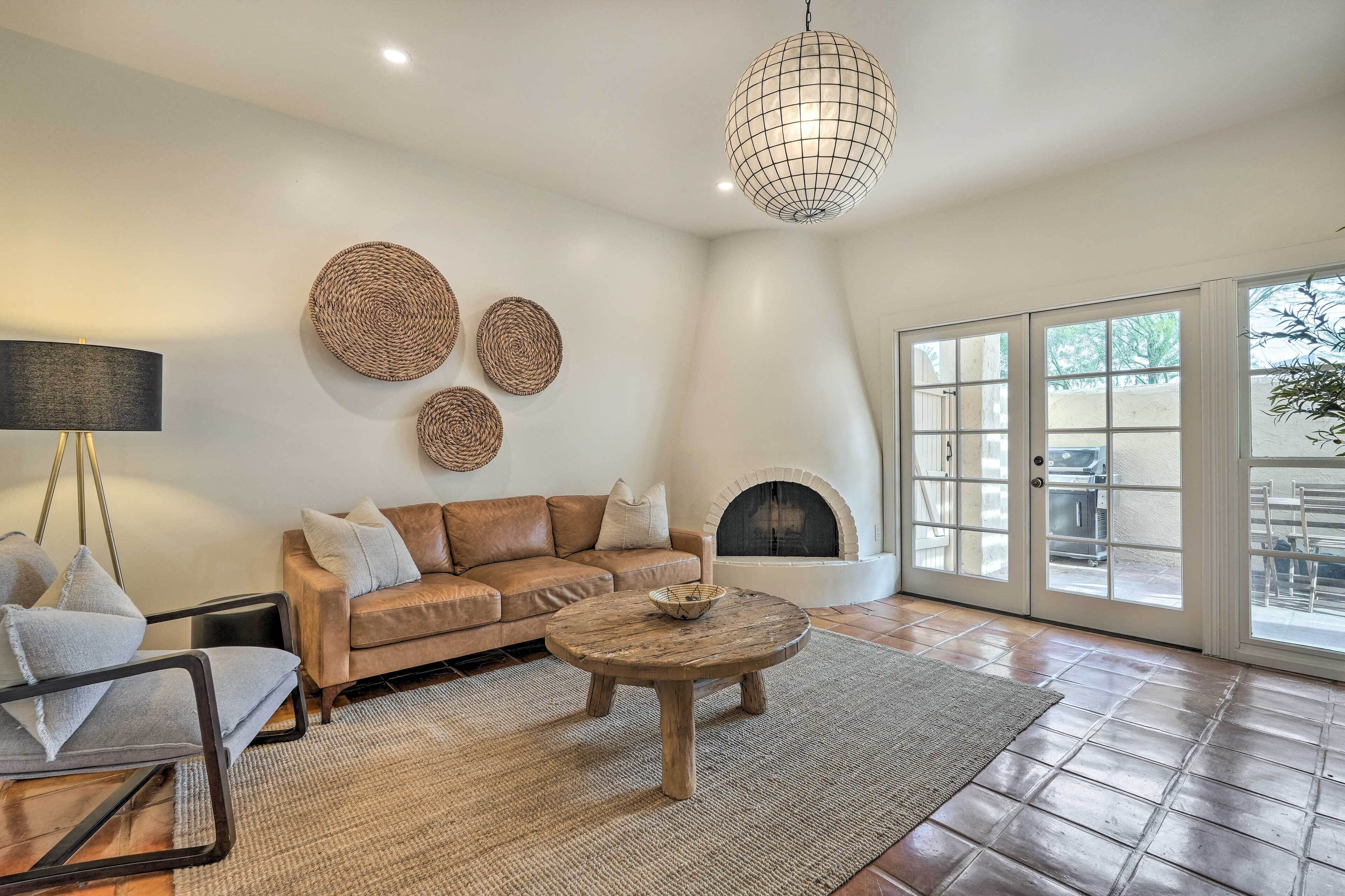 Scottsdale Condo w/ Pool Access, Near Old Town!