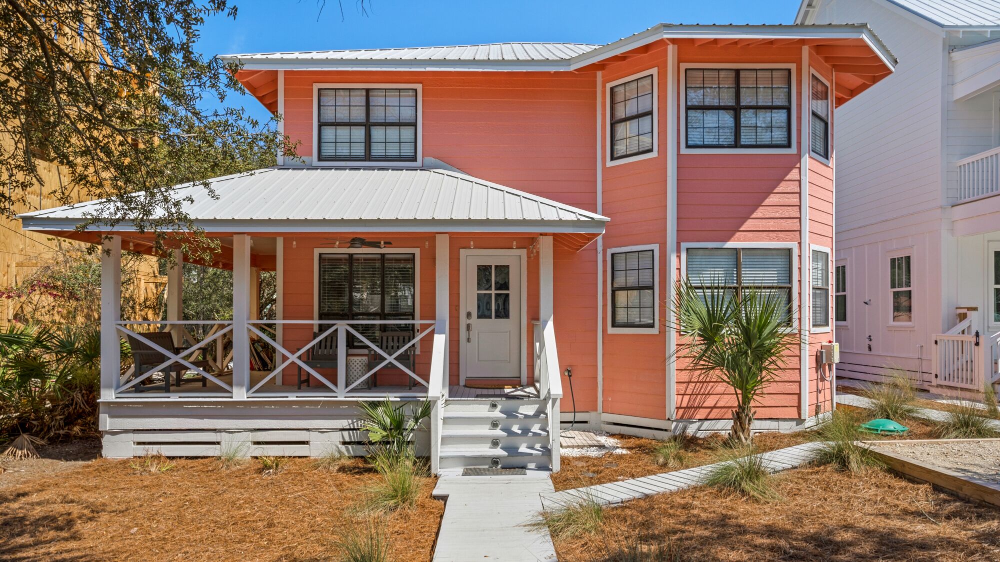 3 Minutes to 30A Beaches; Pretty in Pink Seagrove Home