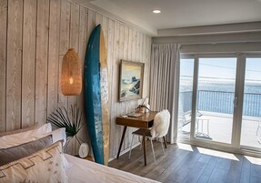 Panoramic Room | Memory foam beds, individually decorated, individually furnished