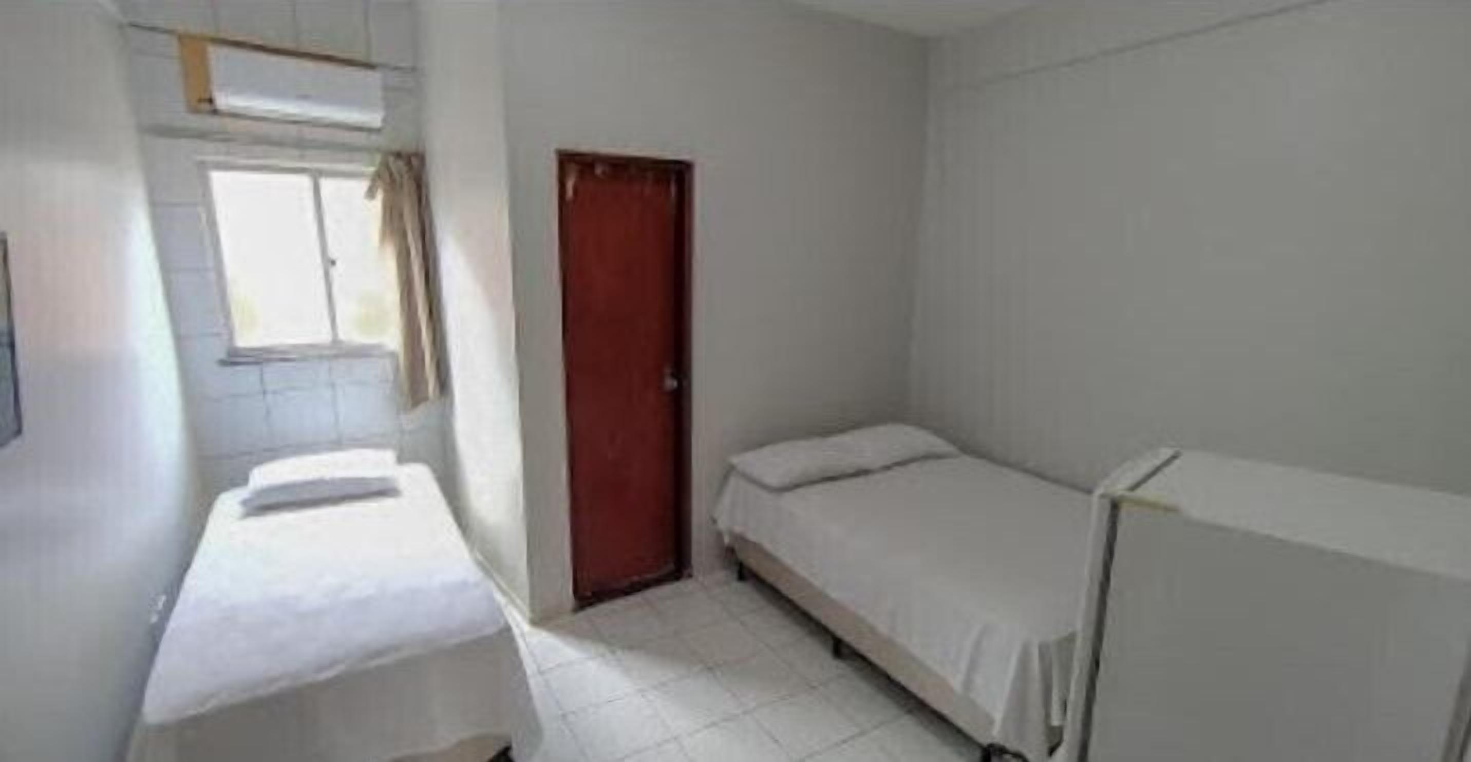 basic single room, 1 bedroom, ensuite | free wifi, bed sheets