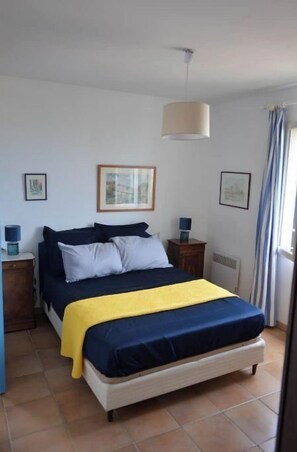 2 slaapkamers, een bureau, geluiddichte muren