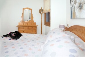 3 Schlafzimmer, Bügeleisen/Bügelbrett, WLAN, Bettwäsche
