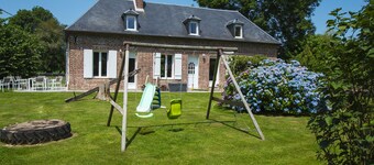 COTTAGE WITH ANIMAL PARK NEAR HONFLEUR, DEAUVILLE, LE HAVRE