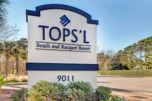A sign for TOPS'L Beach and Racquet Resort with the address 9011. - Tops'l Summit 812 ~ Gulf views and quick walk to the beach (Miramar Beach)