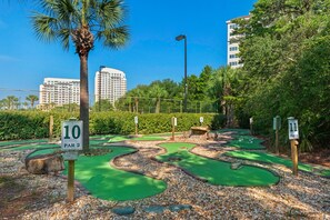 Property grounds - Tops'l Summit 812 ~ Gulf views and quick walk to the beach (Miramar Beach)