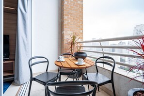Traditional Loft | Balcony
