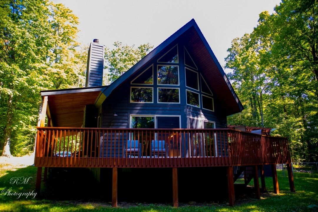 Bearfoot Hideaway