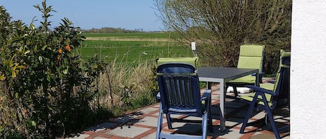 Buiten dineren