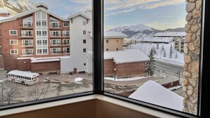 Interior - Grand Lodge 565 — Top-Floor Crested Butte Studio, Pool, Hot Tub, Walk to Lifts (Crested Butte)
