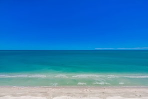 On the beach - 💎Large Oceanfront~Lazy River~Awesome Amenities~ Caribbean Resort 1904💎 (Myrtle Beach)